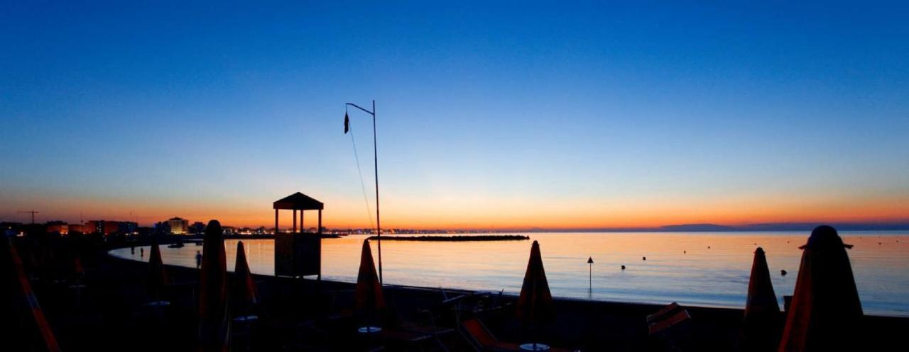 Appartamento Fabbri A Rivabella Di ريميني المظهر الخارجي الصورة